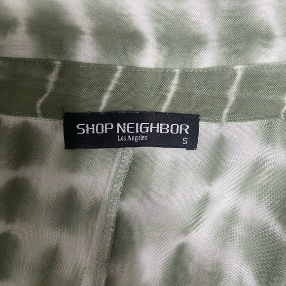 Shop Neighbor women's S button front tye dye peplum crop long sleeve EUC - Picture 7 of 8
